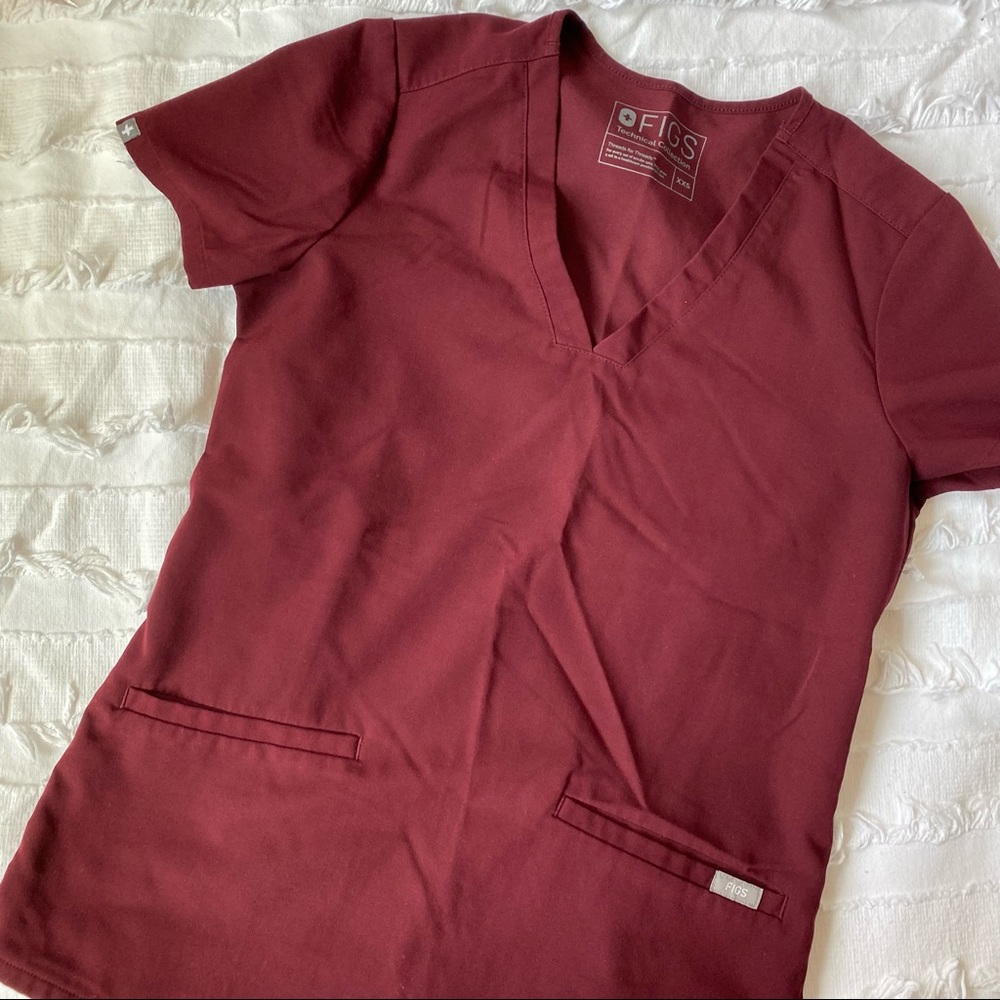 Figs Burgundy Casma Scrub Top XXS